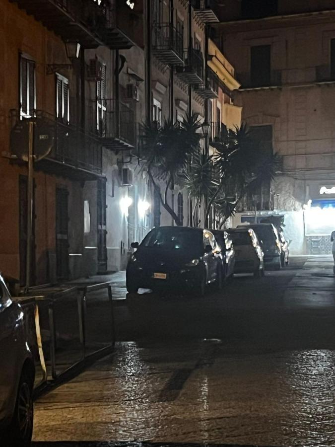 Stanza Sicilia Bedda Apartment Palermo Exterior photo